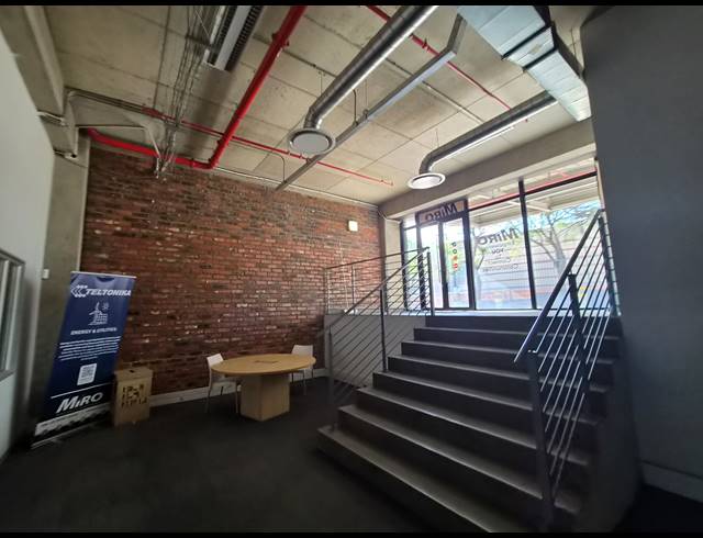 2,716M² WAREHOUSE TO LET IN HALFWAY GARDENS